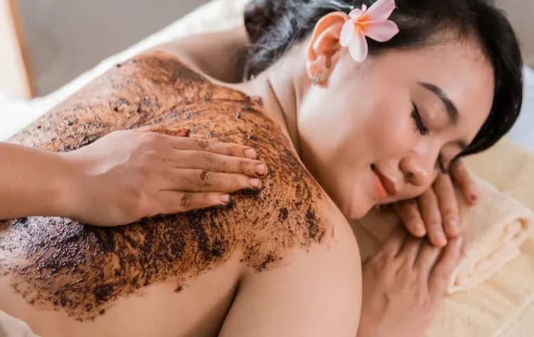 FULL BODY NATURAL SCRUB MASSAGE 3