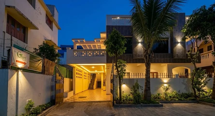 MEDAVAKKAM
