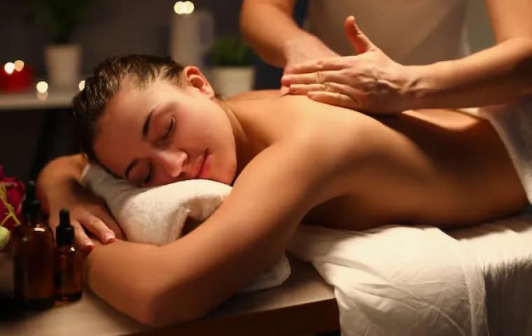 ABHYANGAM MASSAGE 2